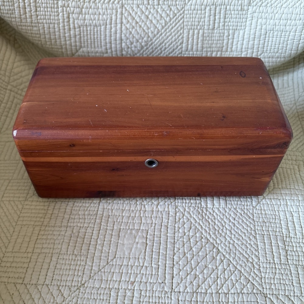 Vintage Wood Lane Mini Cedar Hope Chest Jewelry Box Joplin Furn Co With Key 9"